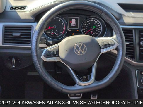 Used 2021 Volkswagen Atlas SE image 12