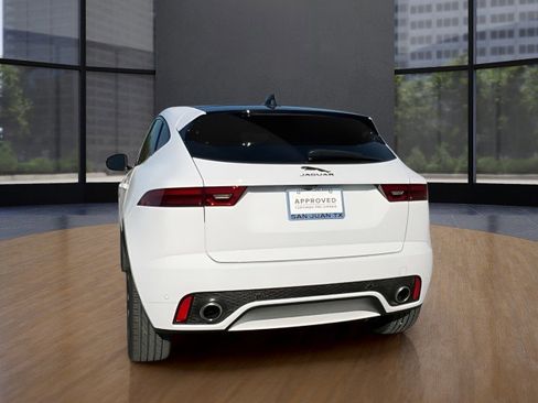 Used 2024 Jaguar E-PACE R-Dynamic SE image 7