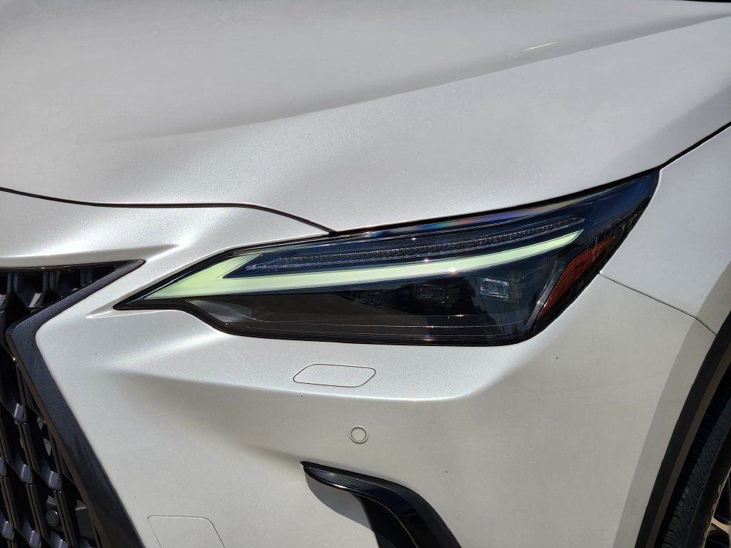 Used 2024 Lexus NX 350h AWD image 9