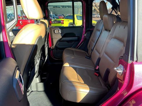 Used 2022 Jeep Wrangler Unlimited Rubicon w/ Xtreme Recon 35" Tire Package image 24