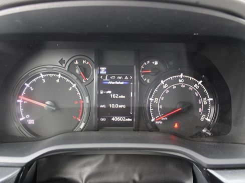 Used 2024 Toyota 4Runner SR5 image 16