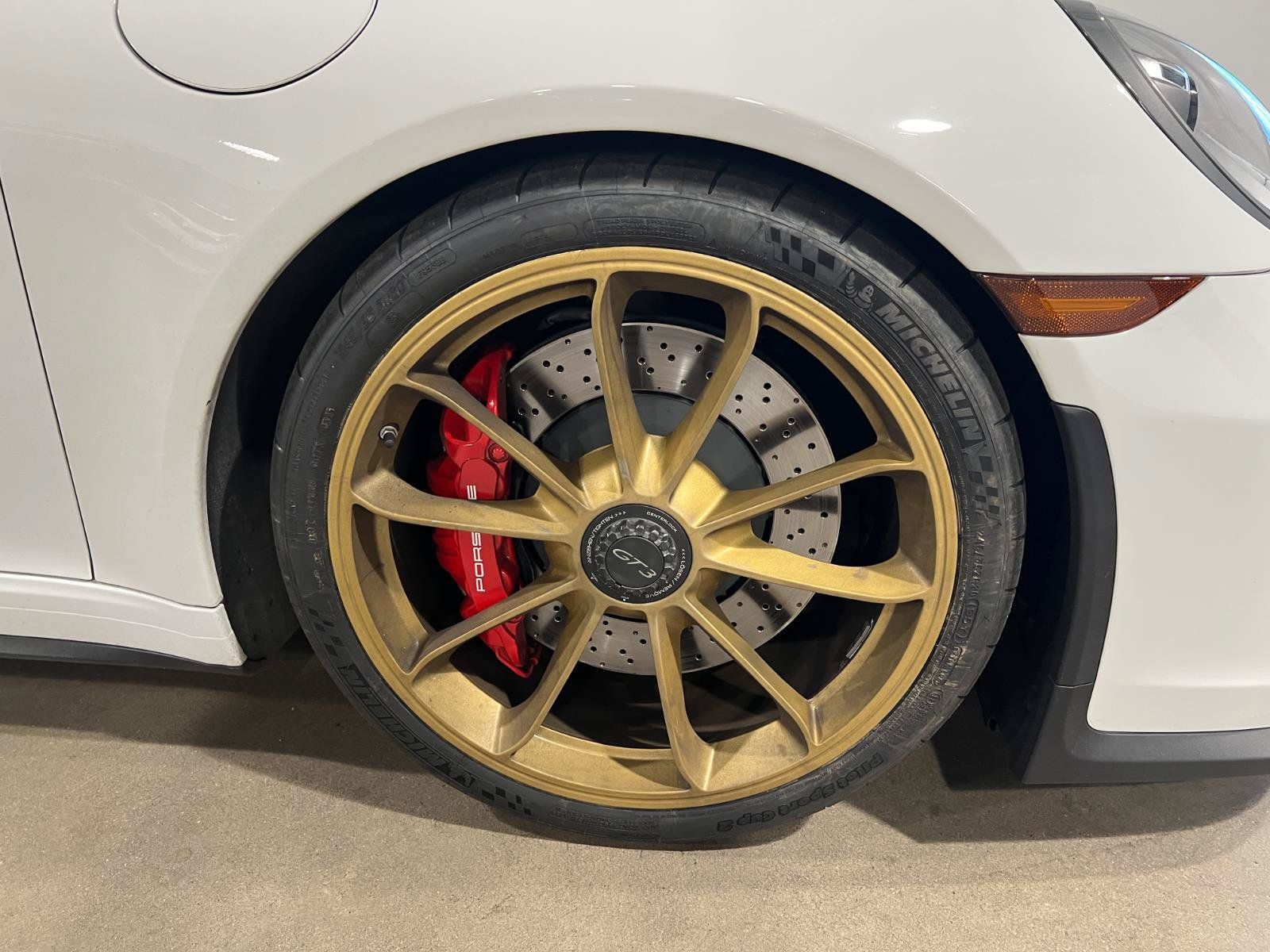 Used 2018 Porsche 911 GT3 RWD image 34