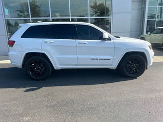 Used 2019 Jeep Grand Cherokee Altitude AWD/4WD video 2
