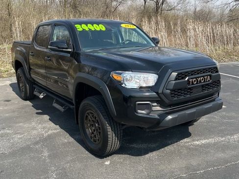 Used 2023 Toyota Tacoma 4x4 Double Cab w/ Trail Edition image 4
