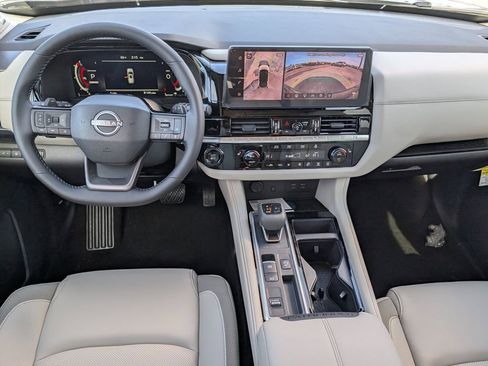 New 2026 Nissan Pathfinder SL w/ SL Premium Package FWD image 11