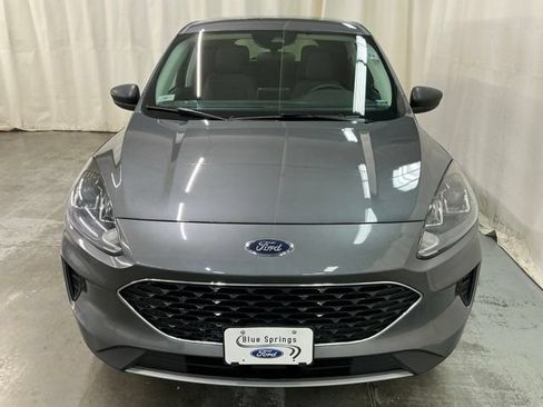 Used 2022 Ford Escape SE w/ Convenience Package FWD image 9