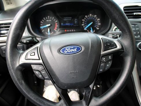 Used 2019 Ford Fusion S image 10