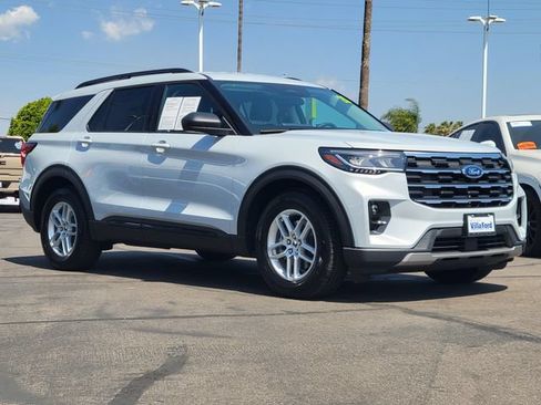 Used 2026 Ford Explorer Active w/ Active Comfort Package RWD image 31