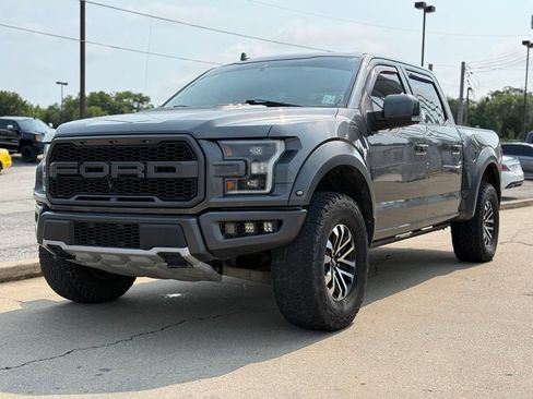 Used 2019 Ford F150 Raptor w/ Equipment Group 802A Luxury AWD/4WD image 2