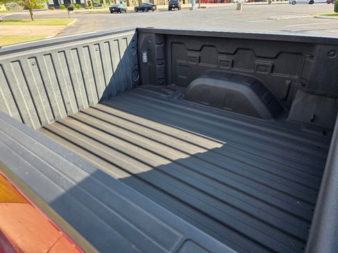Used 2020 Chevrolet Silverado 1500 Custom w/ Custom Value Package AWD/4WD image 14