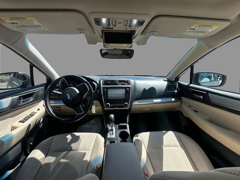 Used 2019 Subaru Outback 2.5i Premium w/ Popular Package #2 AWD/4WD image 9