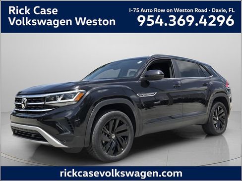 Certified 2022 Volkswagen Atlas Cross Sport SE w/ Black Wheel Package FWD image 1