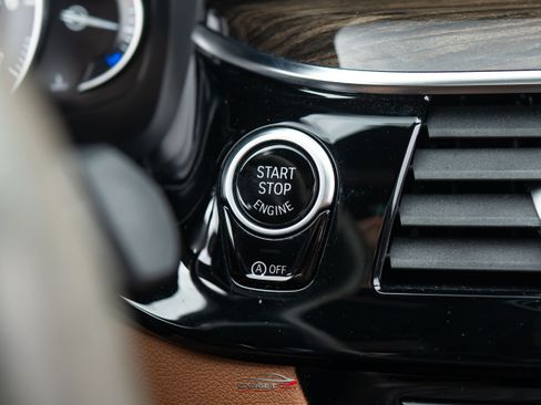Used 2019 BMW 540i RWD image 32
