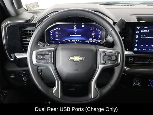 Used 2023 Chevrolet Silverado 1500 LT AWD/4WD image 7