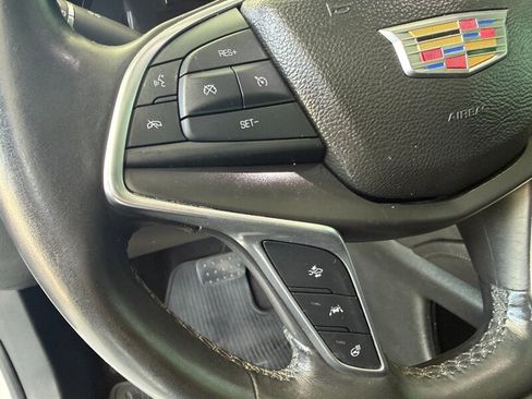 Used 2017 Cadillac XT5 Luxury w/ Driver Awareness Package FWD image 22