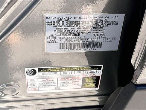 Certified 2025 Nissan Kicks SR FWD image 32