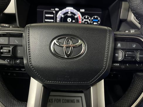 Used 2023 Toyota Sequoia Limited image 64