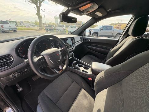 Used 2025 Dodge Durango GT AWD/4WD image 21