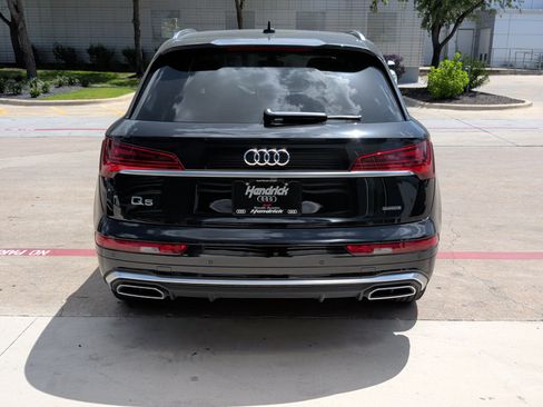 Certified 2023 Audi Q5 2.0T Premium w/ Convenience Package AWD/4WD image 9