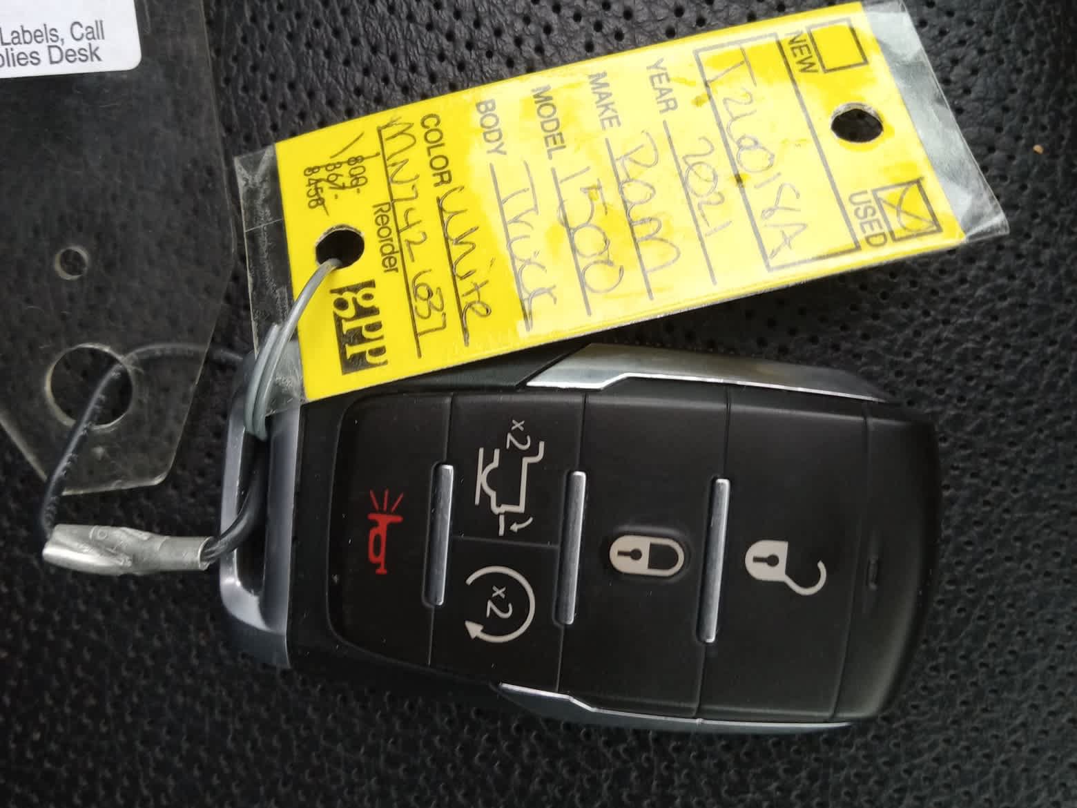 Used 2021 RAM 1500 Laramie AWD/4WD image 40