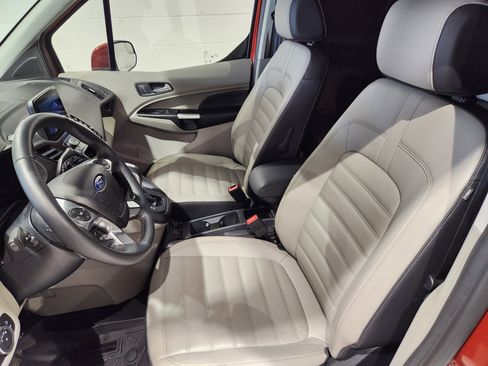 Used 2022 Ford Transit Connect Titanium w/ Trailer Tow Package image 30