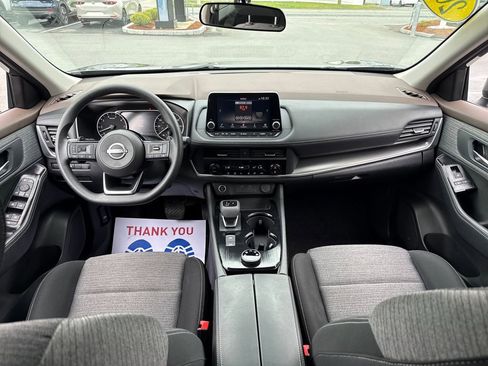 Used 2023 Nissan Rogue SV AWD/4WD image 14