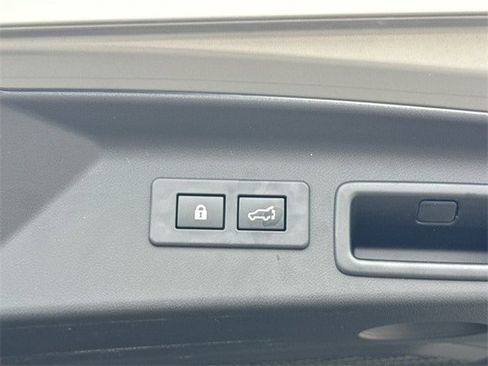 Certified 2025 Subaru Forester Touring w/ Touring Package image 15