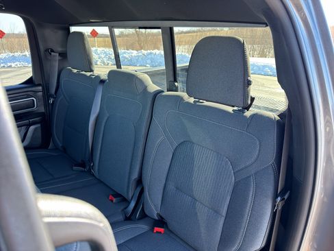Used 2022 RAM 1500 Big Horn AWD/4WD image 38