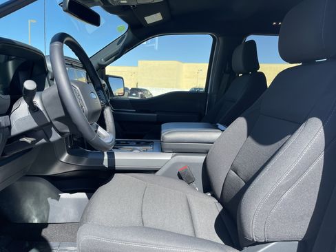 Used 2025 Ford F150 XLT w/ Equipment Group 302A MID image 17