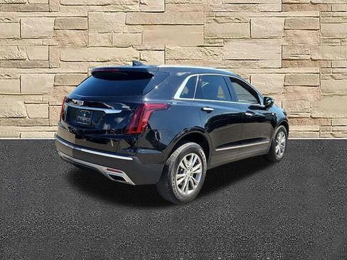 Certified 2022 Cadillac XT5 Premium Luxury AWD/4WD image 6
