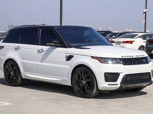 Used 2018 Land Rover Range Rover Sport HSE Dynamic image 3