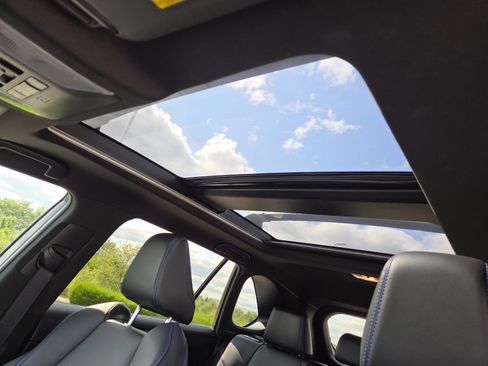 Used 2020 Toyota RAV4 XSE AWD/4WD image 3