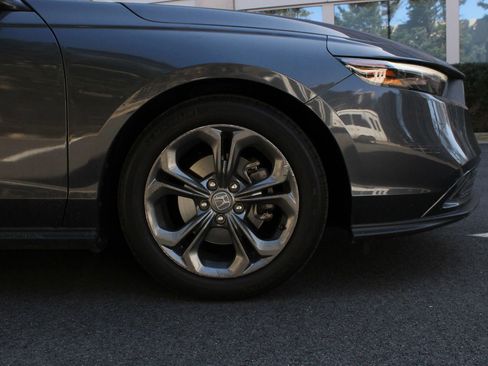 Used 2024 Honda Accord EX image 4