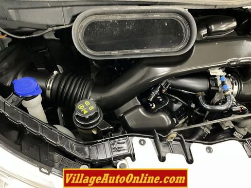 Used 2019 Ford Transit 250 130 Low Roof w/ Exterior Upgrade Package image 31