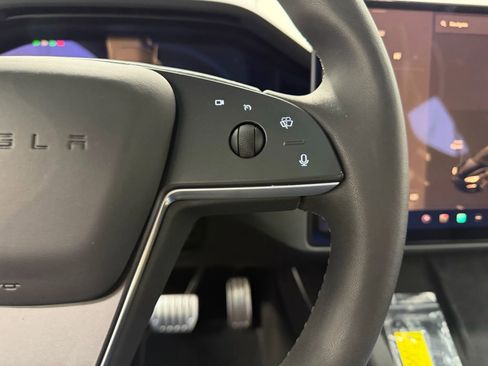 Used 2024 Tesla Model S Plaid image 28