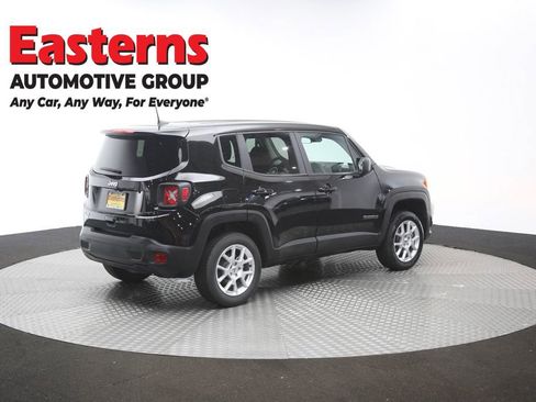 Used 2023 Jeep Renegade Latitude AWD/4WD image 41