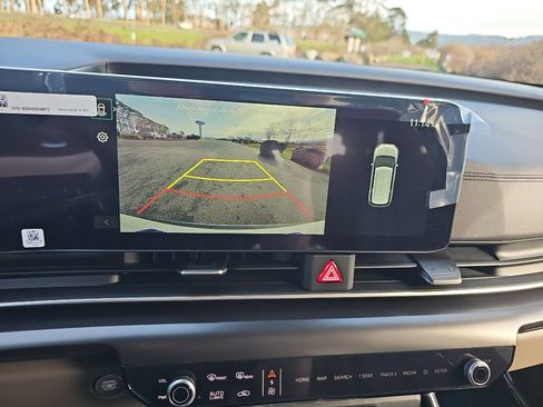 New 2026 Kia Carnival LXS image 15