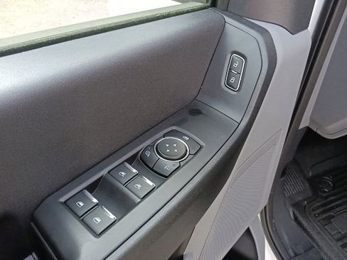 New 2026 Ford F250 XL w/ XL Chrome Package image 12