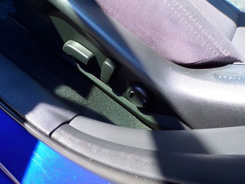 Certified 2024 Subaru Crosstrek 2.0i Premium image 21