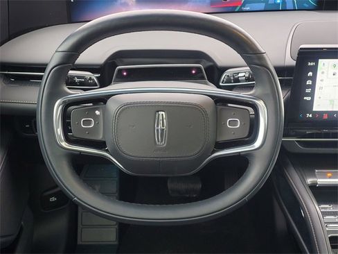 Certified 2024 Lincoln Nautilus Reserve w/ Equipment Group 202A image 37