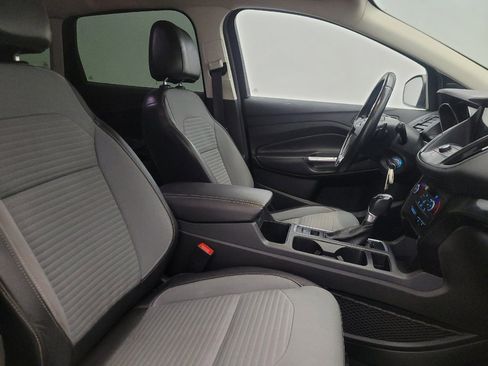 Used 2017 Ford Escape SE w/ Equipment Group 201A FWD image 21