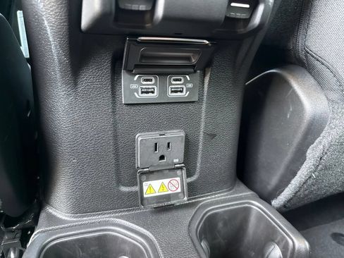 Used 2026 Jeep Wrangler Unlimited Sahara AWD/4WD image 46