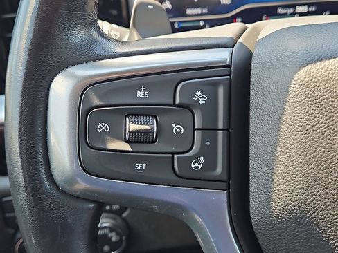 Used 2022 Chevrolet Silverado 1500 LT AWD/4WD image 22