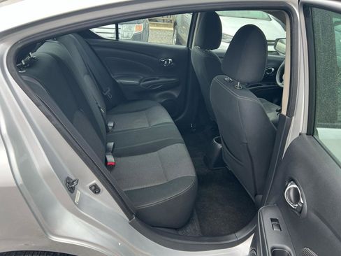 Used 2018 Nissan Versa SV FWD image 13