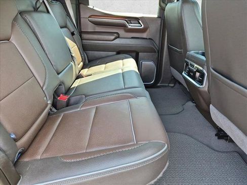 Used 2024 GMC Sierra 1500 Denali w/ Technology Package AWD/4WD image 19