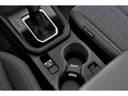 Certified 2025 Subaru Forester Premium w/ Protection Package image 21