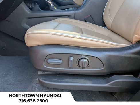 Used 2023 Chevrolet Traverse Premier w/ LPO, Floor Liner Package AWD/4WD image 38