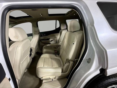 Used 2020 GMC Acadia Denali w/ Technology Package image 22
