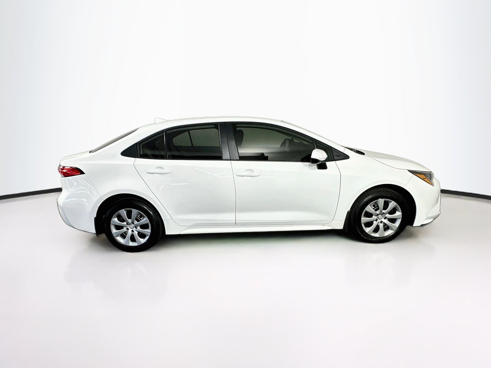 Used 2026 Toyota Corolla LE FWD image 10