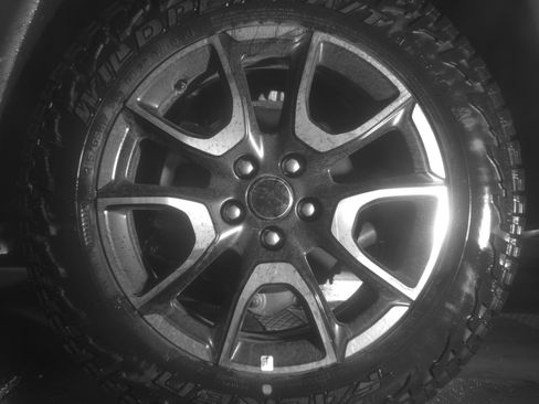 Used 2025 Jeep Compass Trailhawk AWD/4WD image 14
